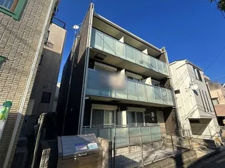 レオネクストリベルテ【3階】の外観