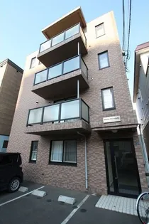 シェラ白石の画像