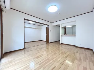 プレジールノール【1階】の居間