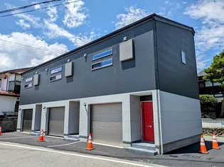 シンフォニック・ガレージの外観