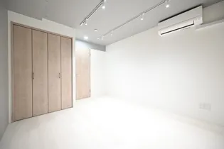 Le Nid 神楽坂【1階】の内装