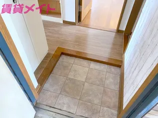 Bright Plaza B棟【3階】の玄関