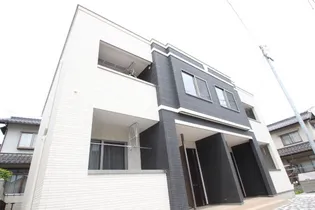 キューブ亀山の画像