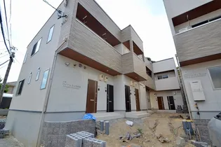 ロイヤルヴィラ向洋の画像