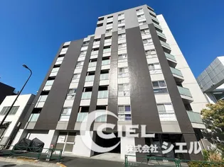 東京都新宿区下落合4【マンション】の外観