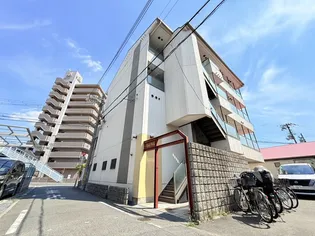 作和ビルの画像