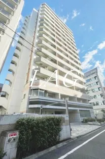 東京都新宿区新宿1【マンション】の外観