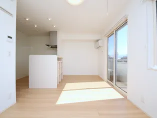 アランコート【2階】の居間