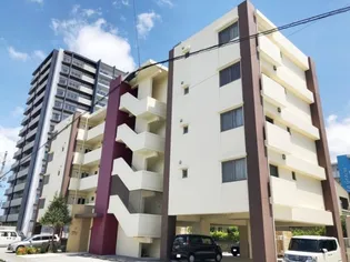 フルールアラハ【2階】の外観