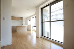 サンハイツsanaeIII【1階】の居間