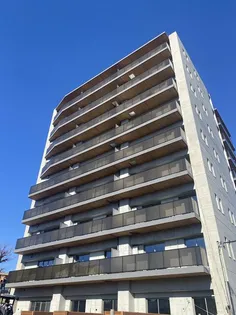 向山ガーデンレジデンス【1階】の外観