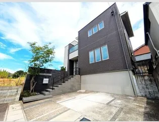 愛知県名古屋市緑区鳴海町【一戸建】の外観