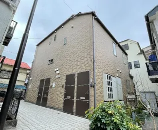 シャイニーソフト新宿御苑【1階】の外観