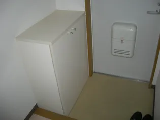 ミルキーハウス【1階】の玄関