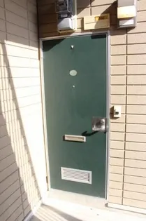 アテネイハイツ【2階】の玄関