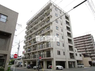 アベニュー山下【4階】の外観