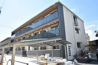 プラトーハウス【1階】の外観