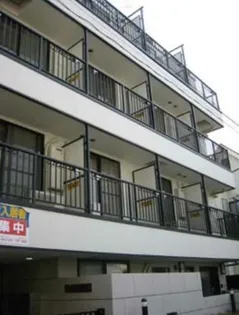 レヤーノ新宿【4階】の外観