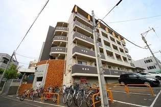 Blane noire【5階】の外観