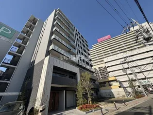 大阪府枚方市岡本町【マンション】の外観