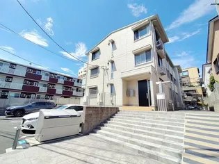 WhiteOak【3階】の外観