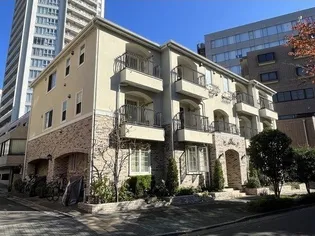 La Voie Lacte’e ラ・ヴォワ・ラクテ【2階】の外観