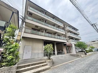 パインハウス【2階】の外観