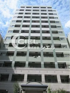 カスタリア新宿御苑【4階】の外観