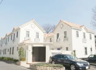 ONE TREE HILLの外観