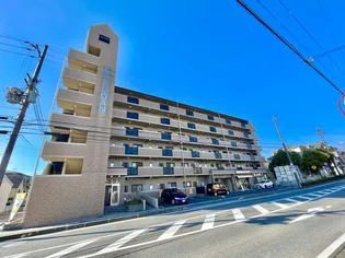 ファミ-ルDAN【5階】の外観