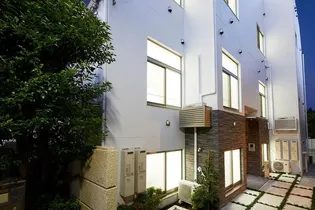 Nano上落合【3階】の外観