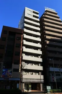 東京都新宿区舟町【マンション】の外観