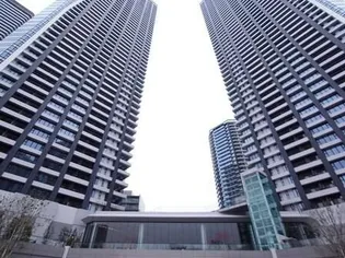 Deux Tours Canal & Spa【42階】の外観