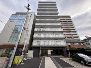 神奈川県伊勢原市桜台1【マンション】の外観
