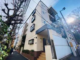 小俣マンション【1階】の外観