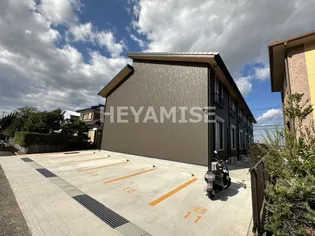 トロワジエム【1階】の地図