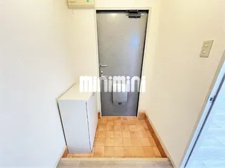 クレアトール菊水 B棟【1階】の玄関