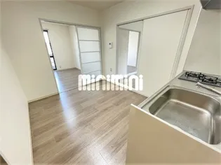 クレアトール菊水 B棟【1階】の居間