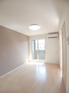 KI ロングフルコート【1階】の居間