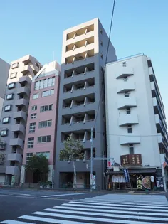 東京都新宿区西早稲田1【マンション】の外観