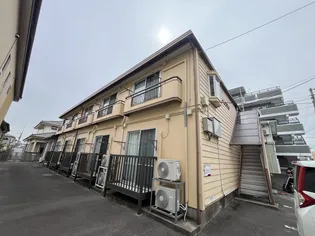 ヤマサンプラザ【2階】の外観