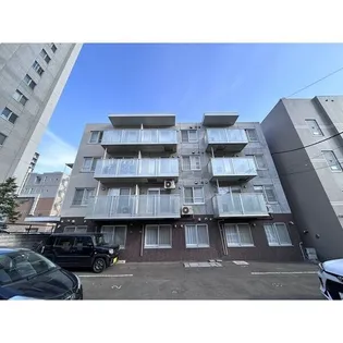 ヴィレッジ医大前【4階】の外観