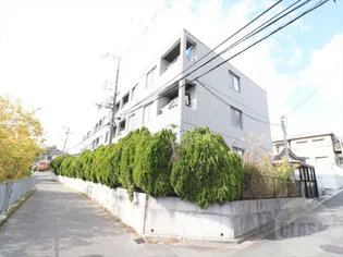 季楽荘【3階】の外観