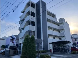 プランドール【4階】の外観