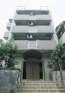 カスタリア原宿の画像