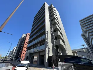 brandz plus【5階】の外観