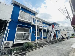 ニューライフ横浜【2階】の外観