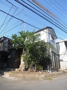 バンビ【2階】の外観