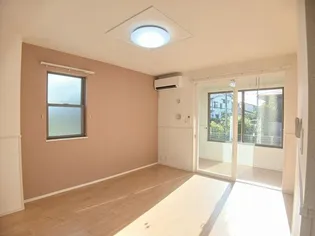 ベル フルール B【1階】の居間