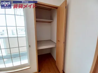 メゾン リヴィエール【2階】の内装